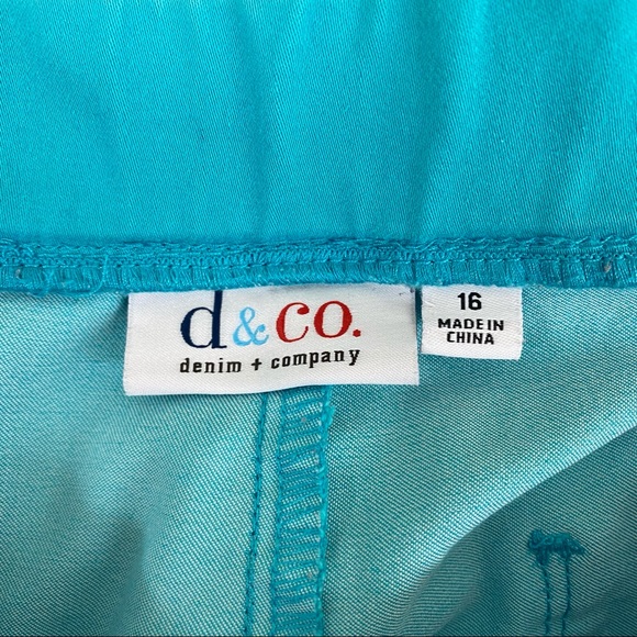 Denim & Co Elastic Waist Capri Pants - Picture 6 of 6